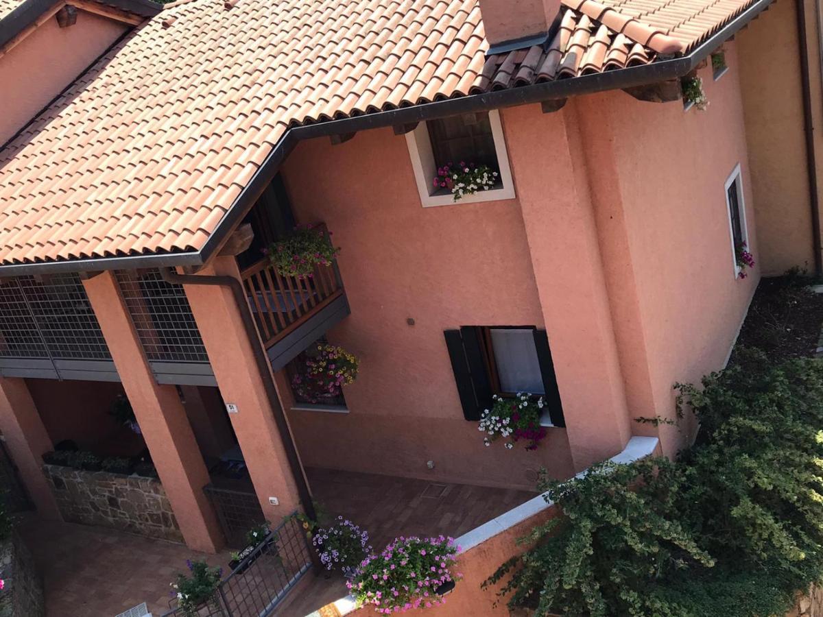 Casa Del Balcone Fiorito Apartment Cormons Exterior photo
